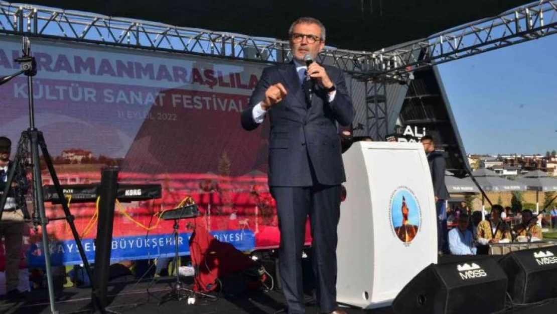 Ünal, 'İzmir'de Büyükşehir belediye başkanının kurtuluş gününde düşmanca hareket içerisinde olan Yunan'a haddini bil demesini beklerdik'