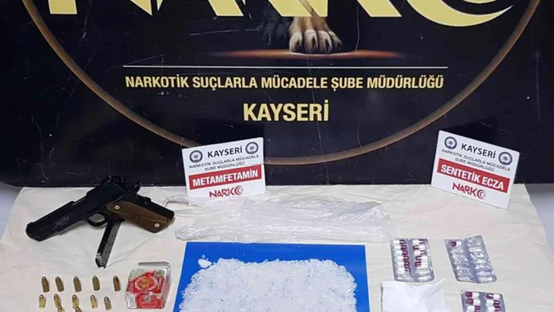 Uyuşturucu taciri kovalamaca sonucu yakalandı