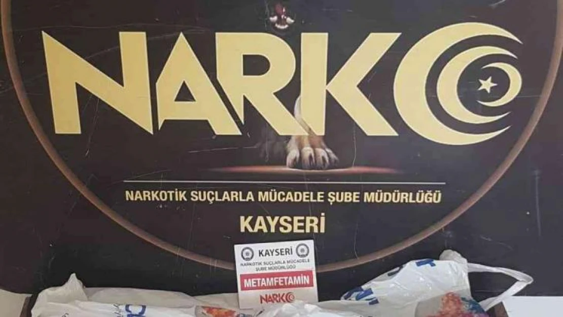 Uyuşturucuyu Kayseri'ye getiremeden yakalandılar