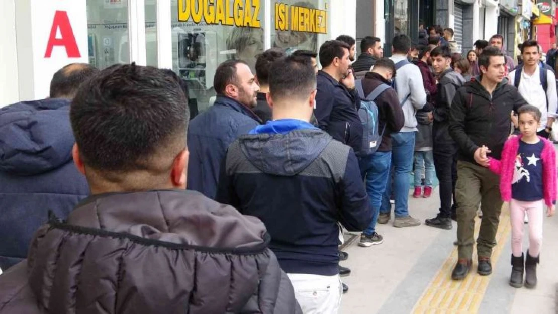 Van'da çiğ köfteye yoğun ilgi