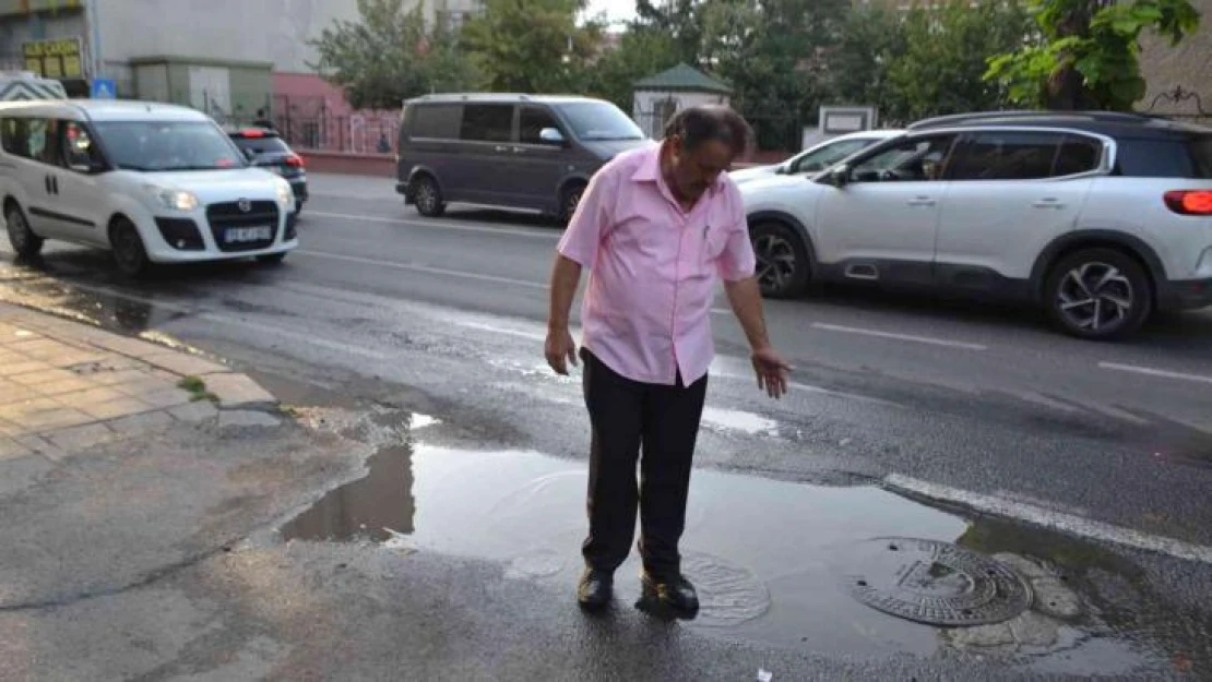 Vatandaş boşa akan suya tepki gösterdi