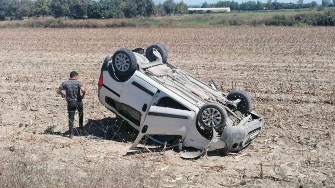 Virajı alamayan otomobil mısır tarlasına uçtu: 1 yaralı