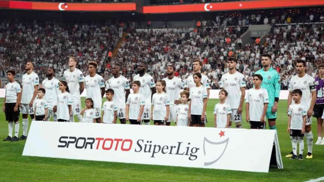 Vodafone Park'ta tribünler full çekti