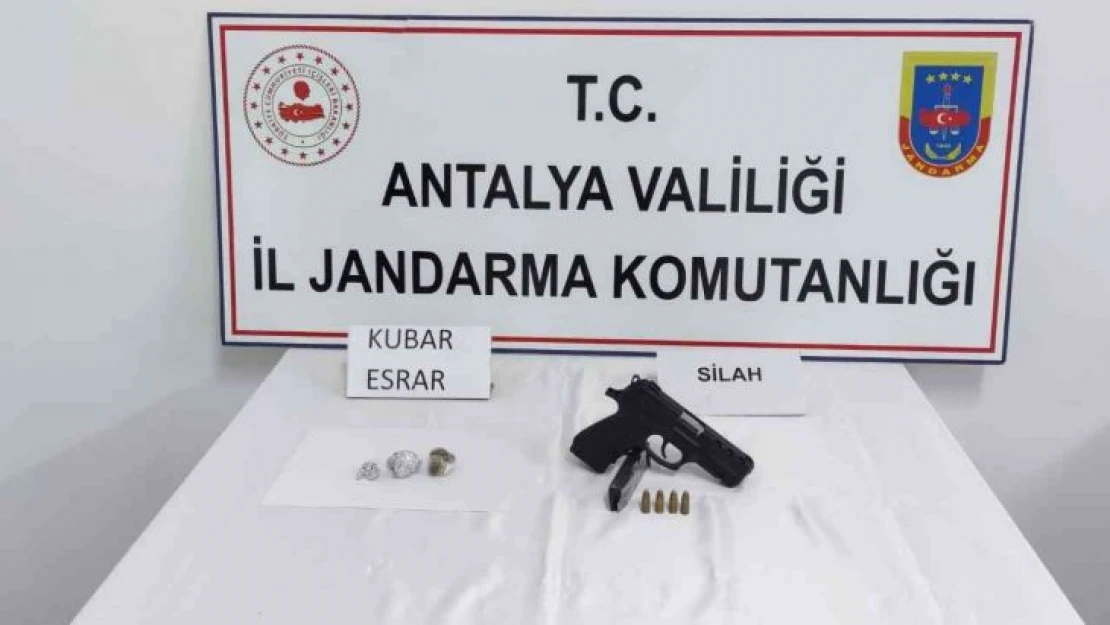 Yakalama kararı bulunan şüpheli jandarmaya takıldı