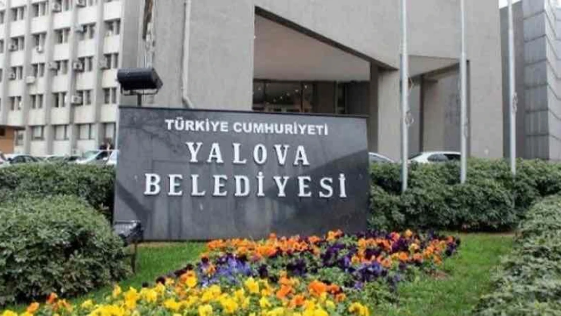 Yalova Belediyesi'nde işten çıkarılan 89 personel çadır kurarak eylem yaptı