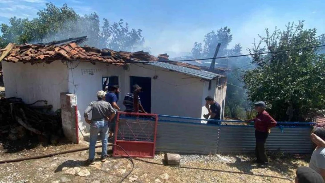 Yenice'de ev yangını söndürüldü