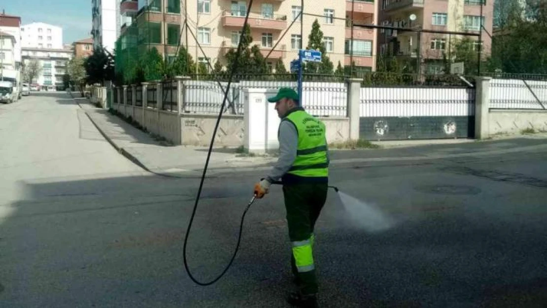 Yenimahalle sokaklarında temizlik çalışması