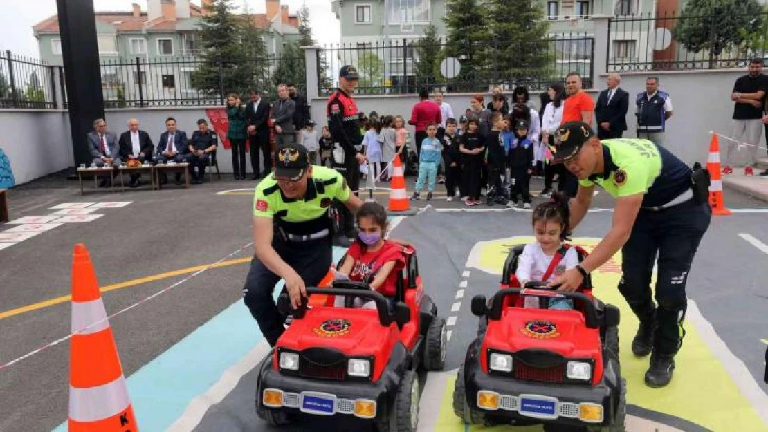 Yenimahalleli miniklere trafik eğitimi