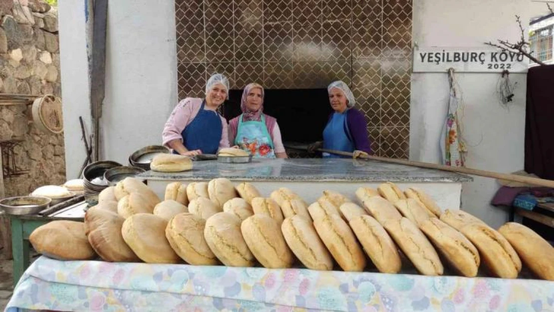 Yeşilburçlu kadınlar, kurdukları kooperatifle yöresel ürünlere değer katıyor