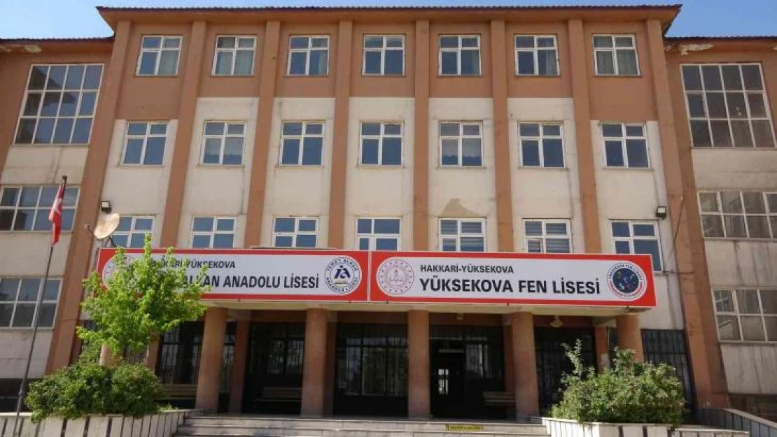 Yüksekova 'Fen Lisesi'ne kavuştu