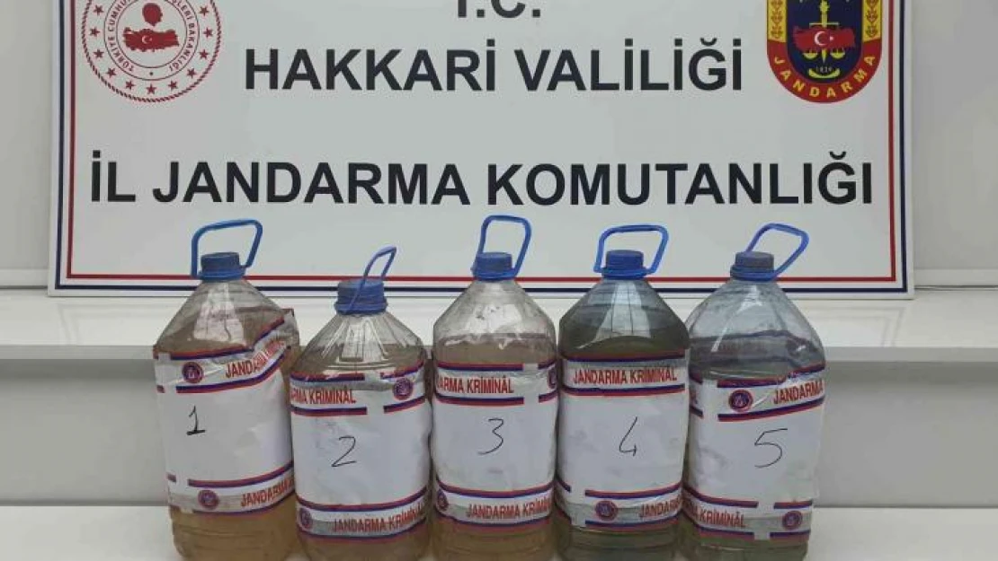 Yüksekova'da 25 litre asit anhidrit maddesi ele geçildi