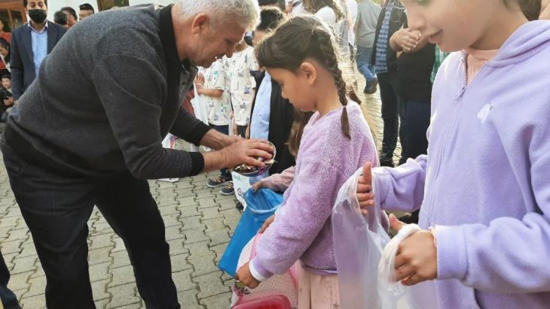 Yüzyıllardır sürdürülen bayram geleneği 'amin duası'