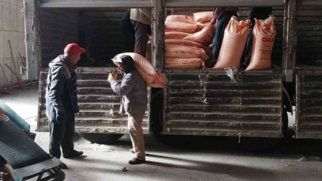 Ziraat odası, çiftçiye uygun fiyattan gübre temin etti