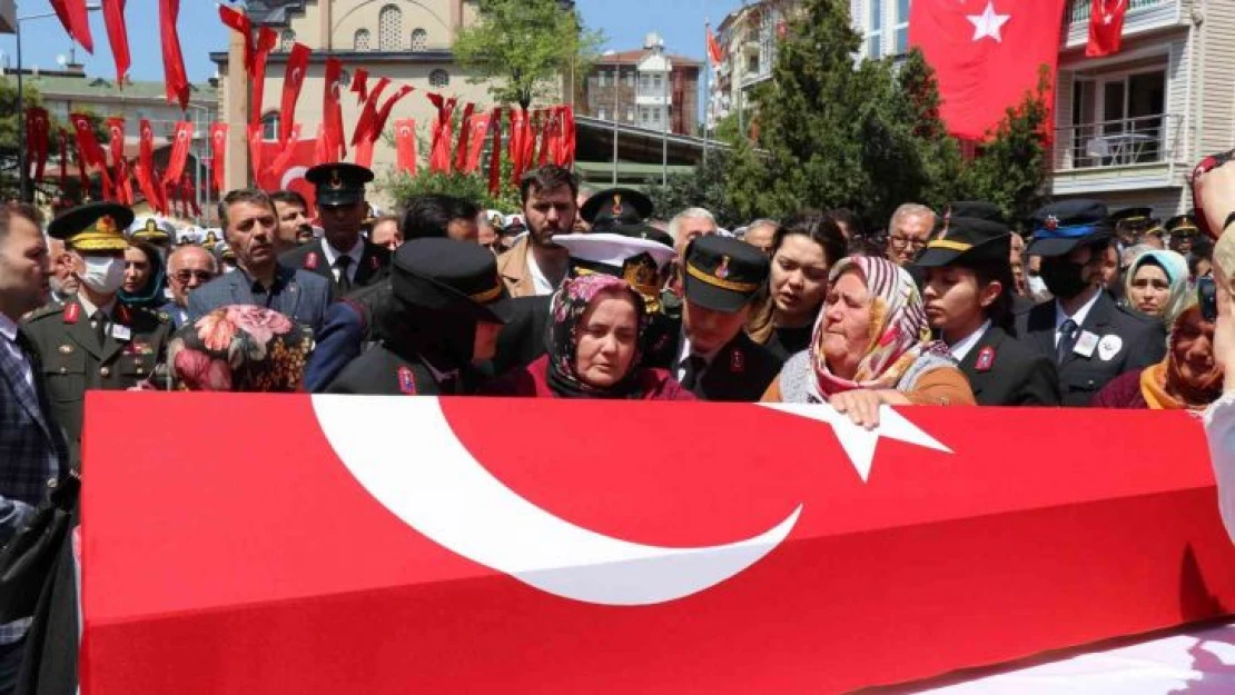 Zonguldak şehidine ağladı, binlerce kişi tören alanına koştu