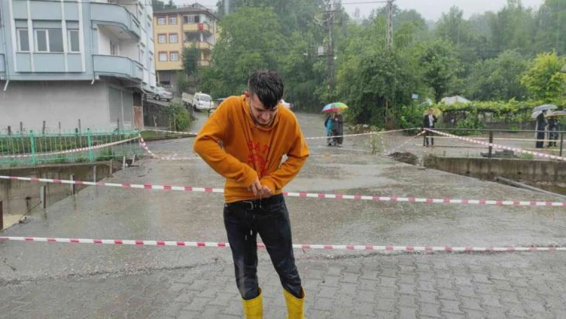 Zonguldak'ta iki mahalleyi bağlayan köprü ulaşıma kapandı