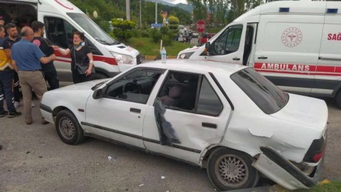 Zonguldak'ta trafik kazası: 8 yaralı