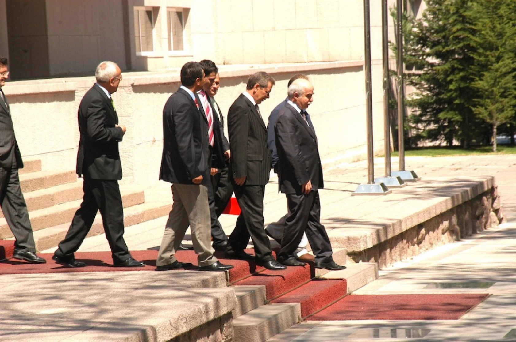 Abdüllatif Şener'e hediye edilen kitaptaki kehanet