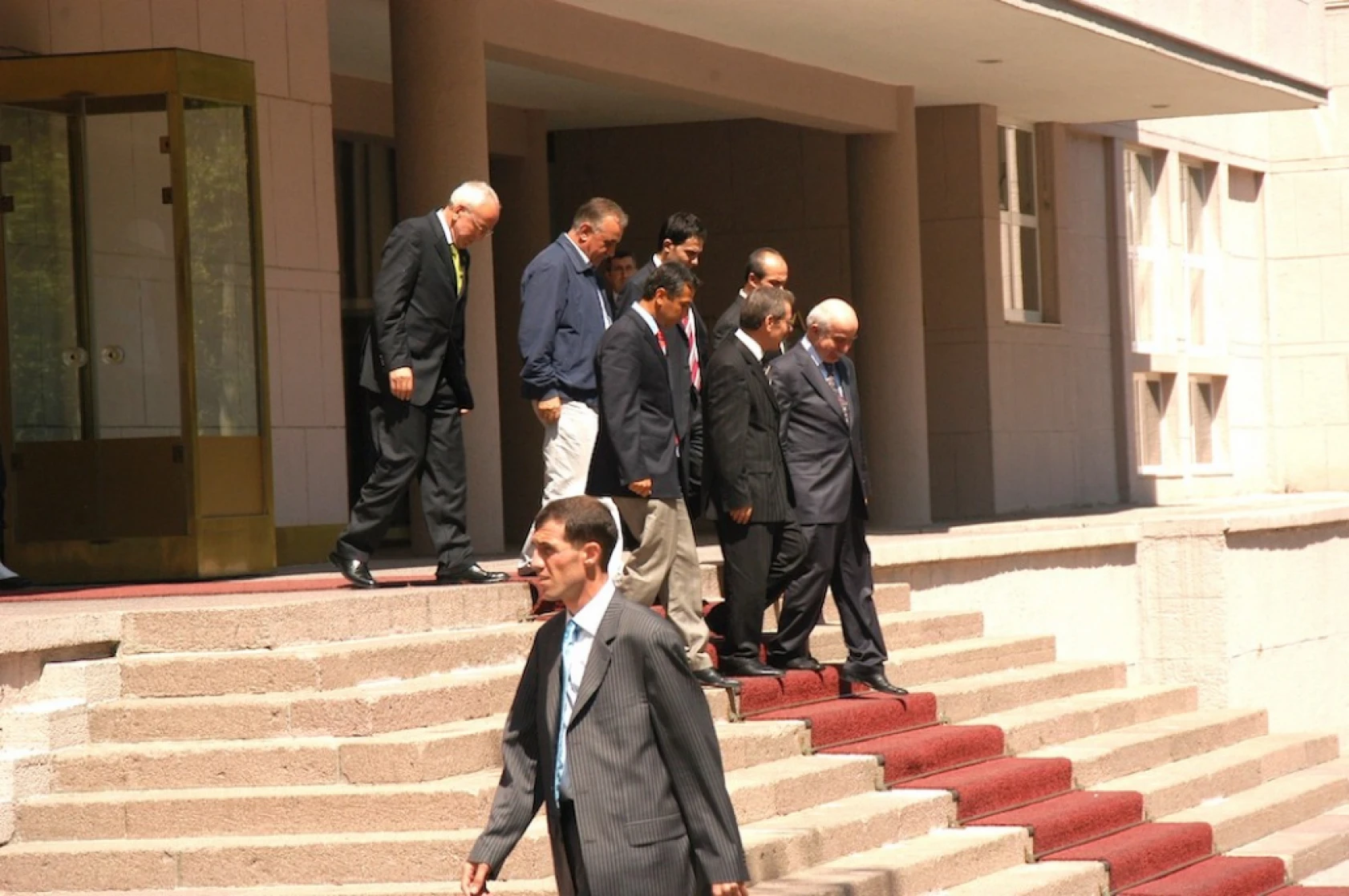 Abdüllatif Şener'e hediye edilen kitaptaki kehanet