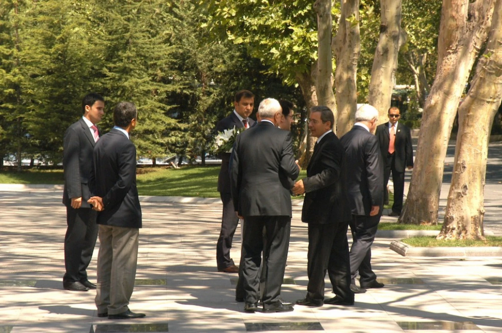 Abdüllatif Şener'e hediye edilen kitaptaki kehanet