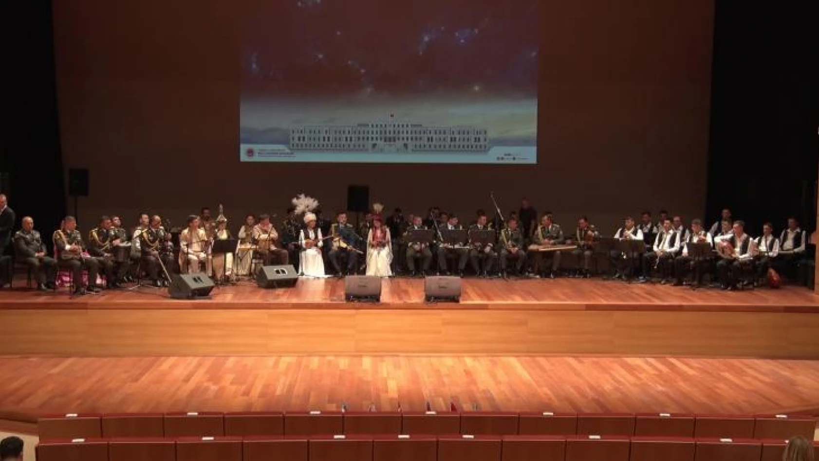 'Siperden Sahneye Müzik' konseri Milli Savunma Üniversitesi'nde gerçekleşti