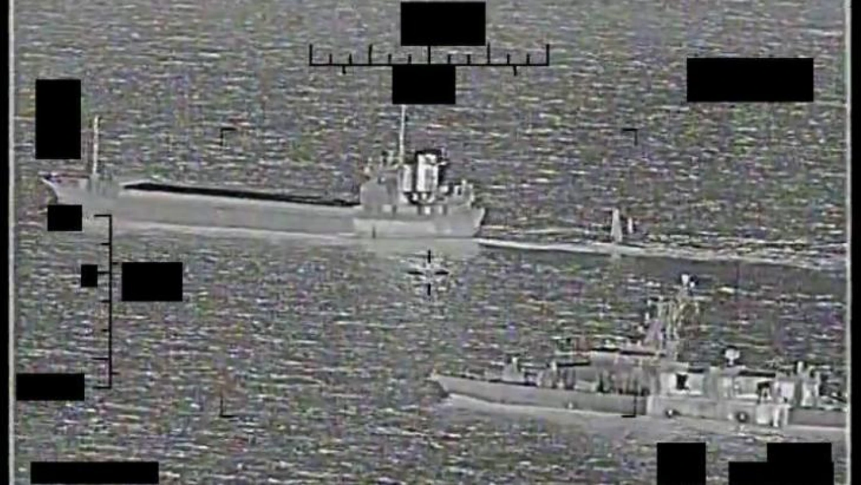 ABD Donanması, İran'ın Basra Körfezi'nde ABD'ye ait insansız gemiyi ele geçirme girişimini engelledi