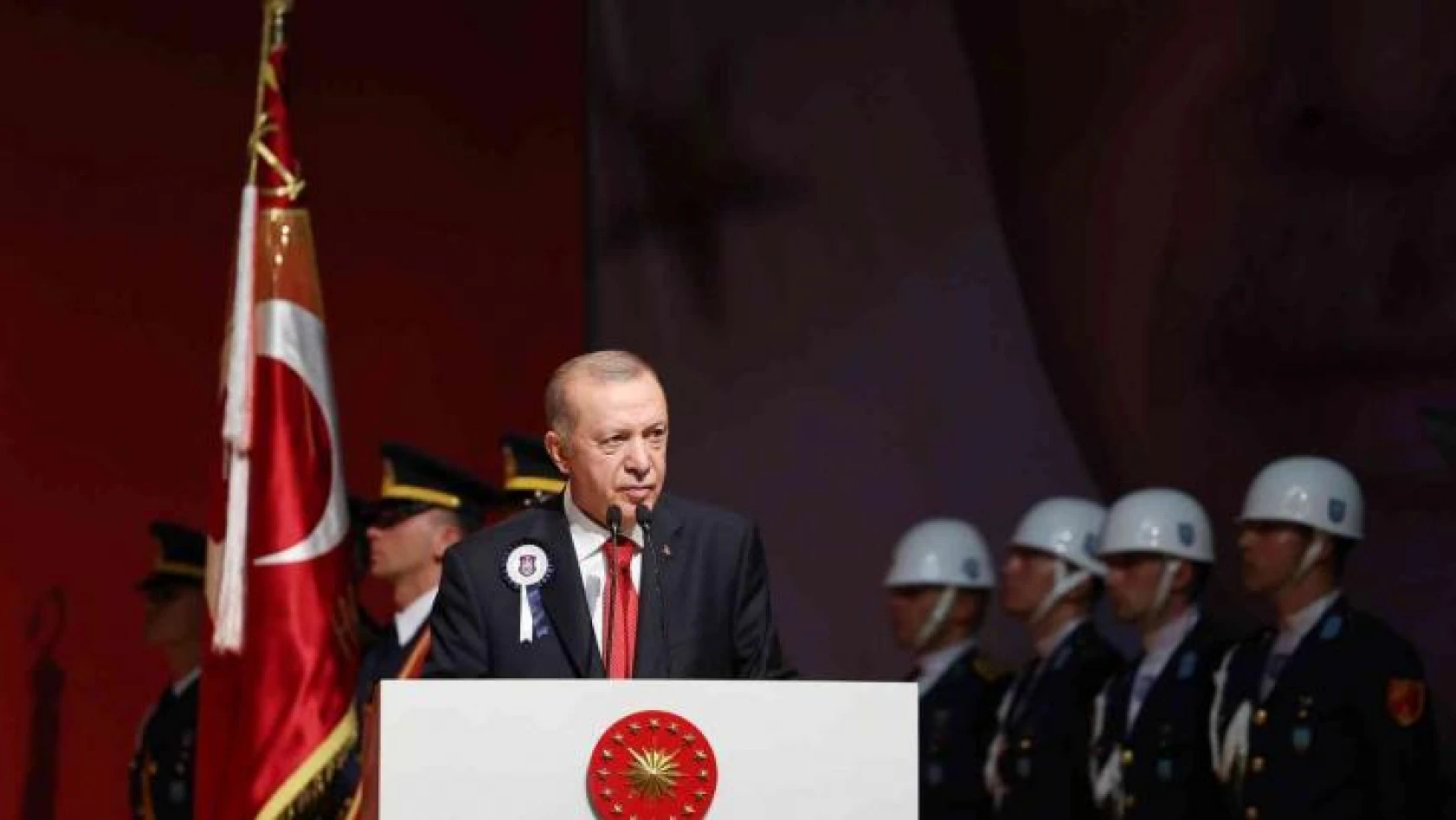 Erdoğan: 'Ege'de her fırsatta tacizleri ve terbiyesizlikleriyle huzursuzluk çıkartanların sadece maşa olduğunu biliyoruz'