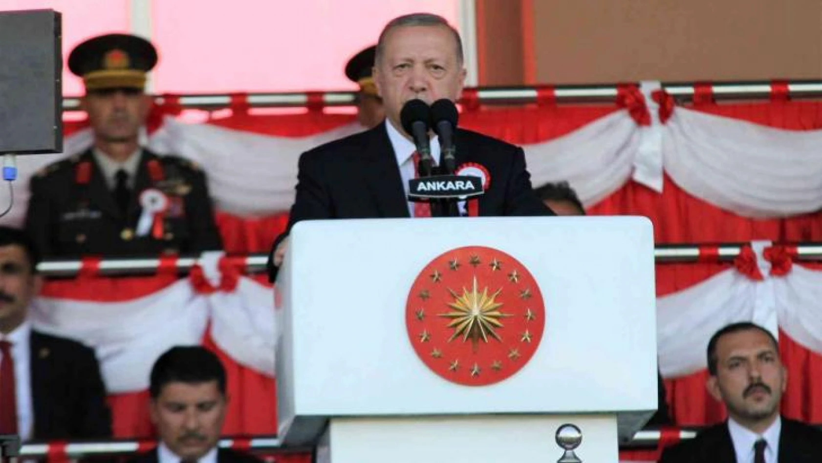 Erdoğan: 'Türkiye darbeci zihniyetin 70 yıl boyunca örselediği, askeri eğitim ve yönetim sistemini tamamen terk etmiştir'