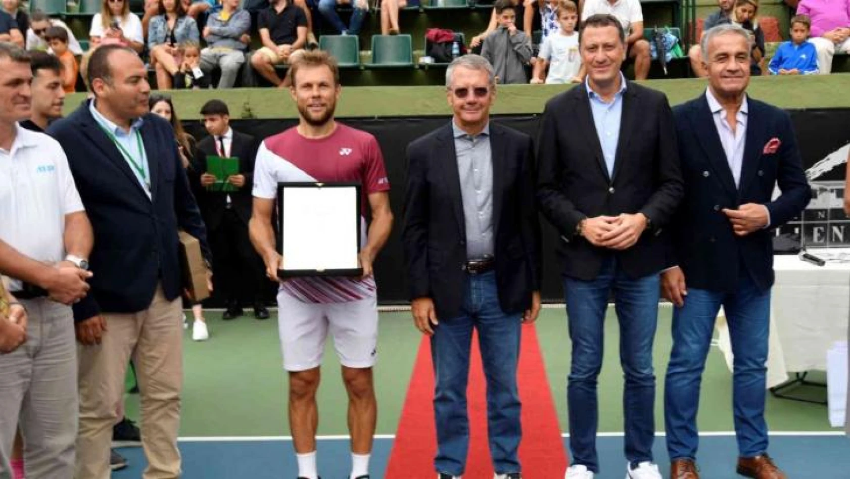 İstanbul Challenger Tenis Turnuvası şampiyonu Radu Albot oldu