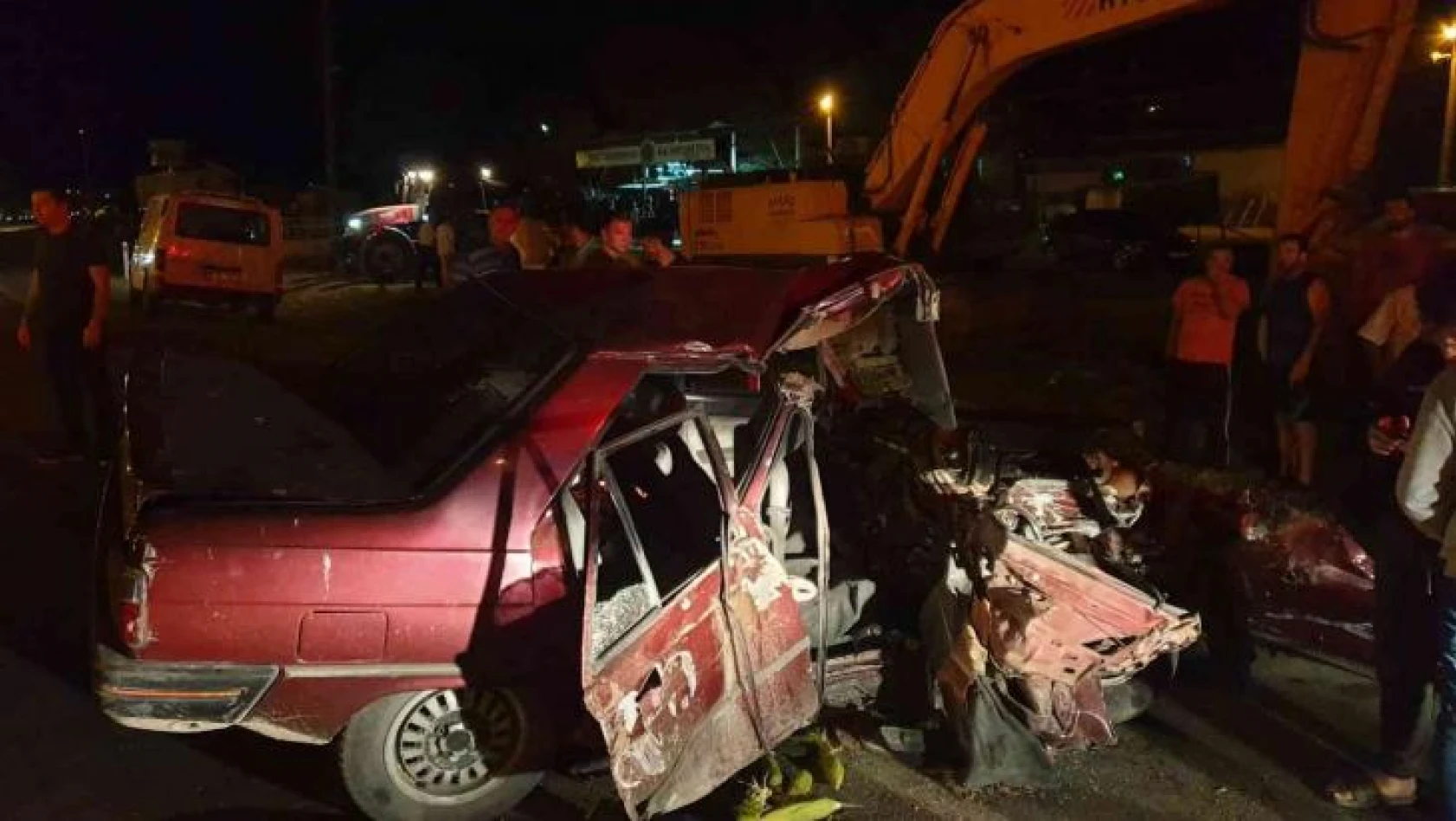 Samsun'da fındık işçilerini taşıyan minibüs ile otomobil çarpıştı: 2 ölü, 4 yaralı