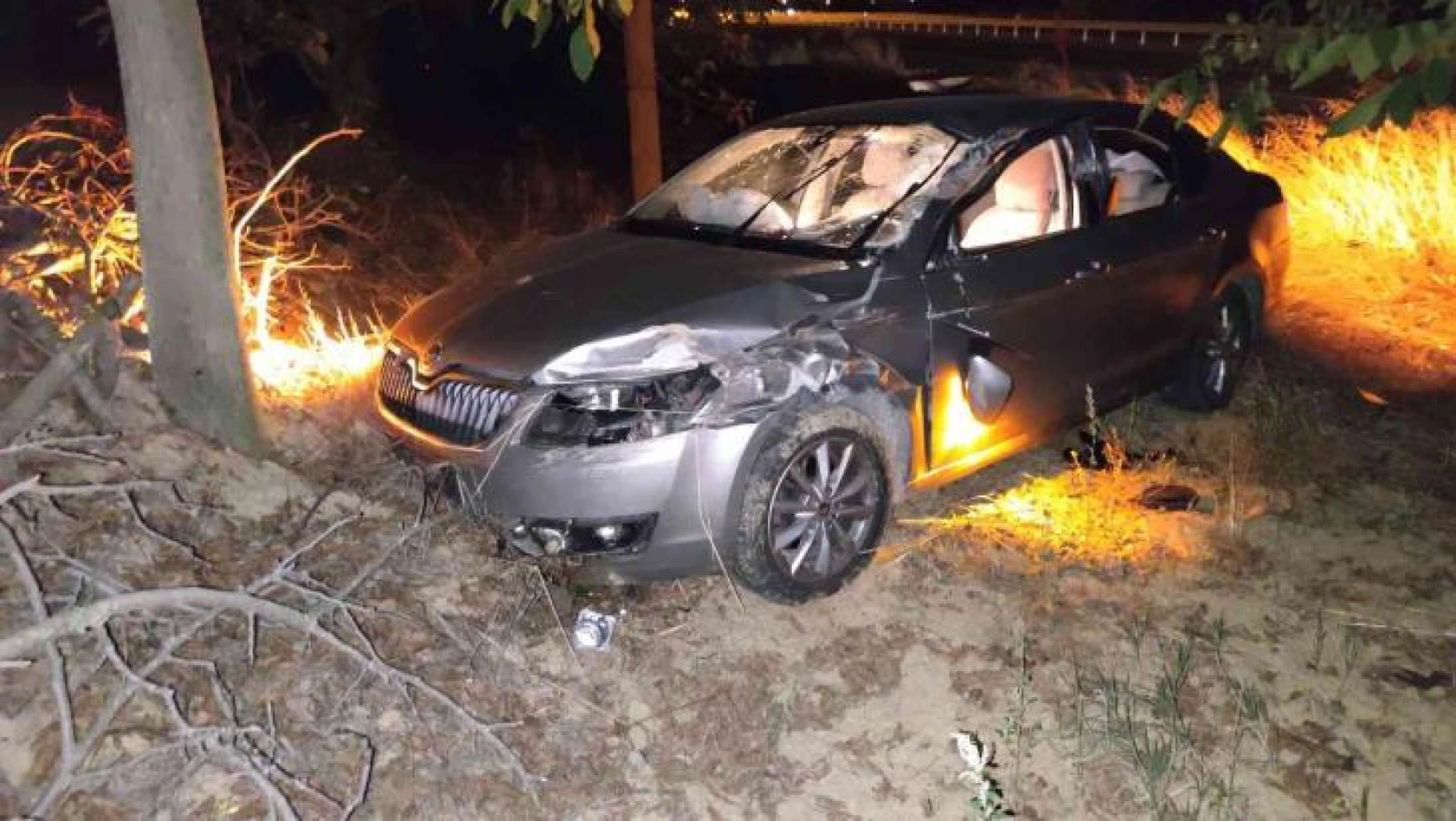 Tekirdağ'da otomobil tıra çarptı: 4 yaralı
