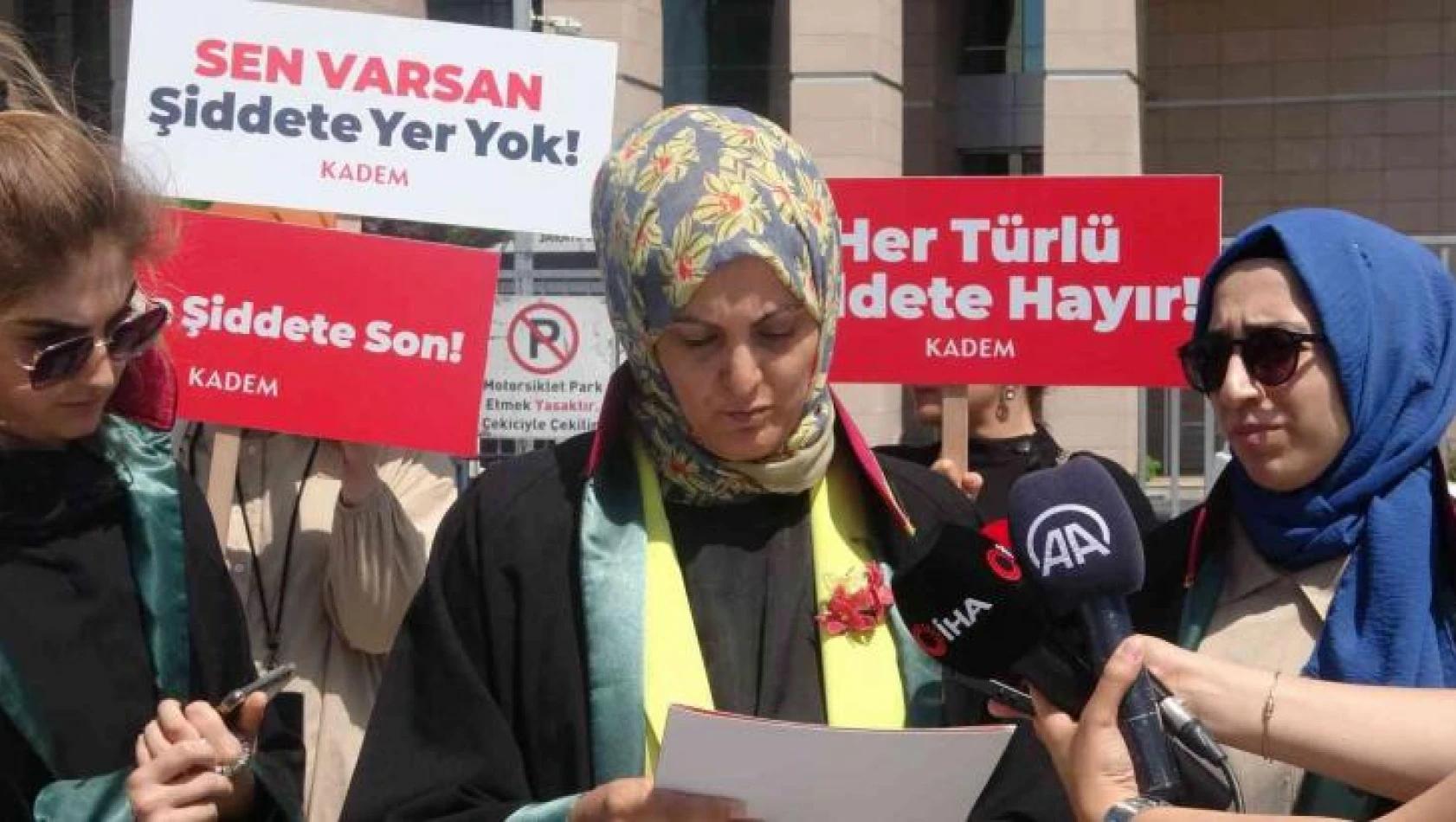 Başörtülü öğretmene yönelik sözleri nedeniyle yargılanan Can Ataklı'ya ceza