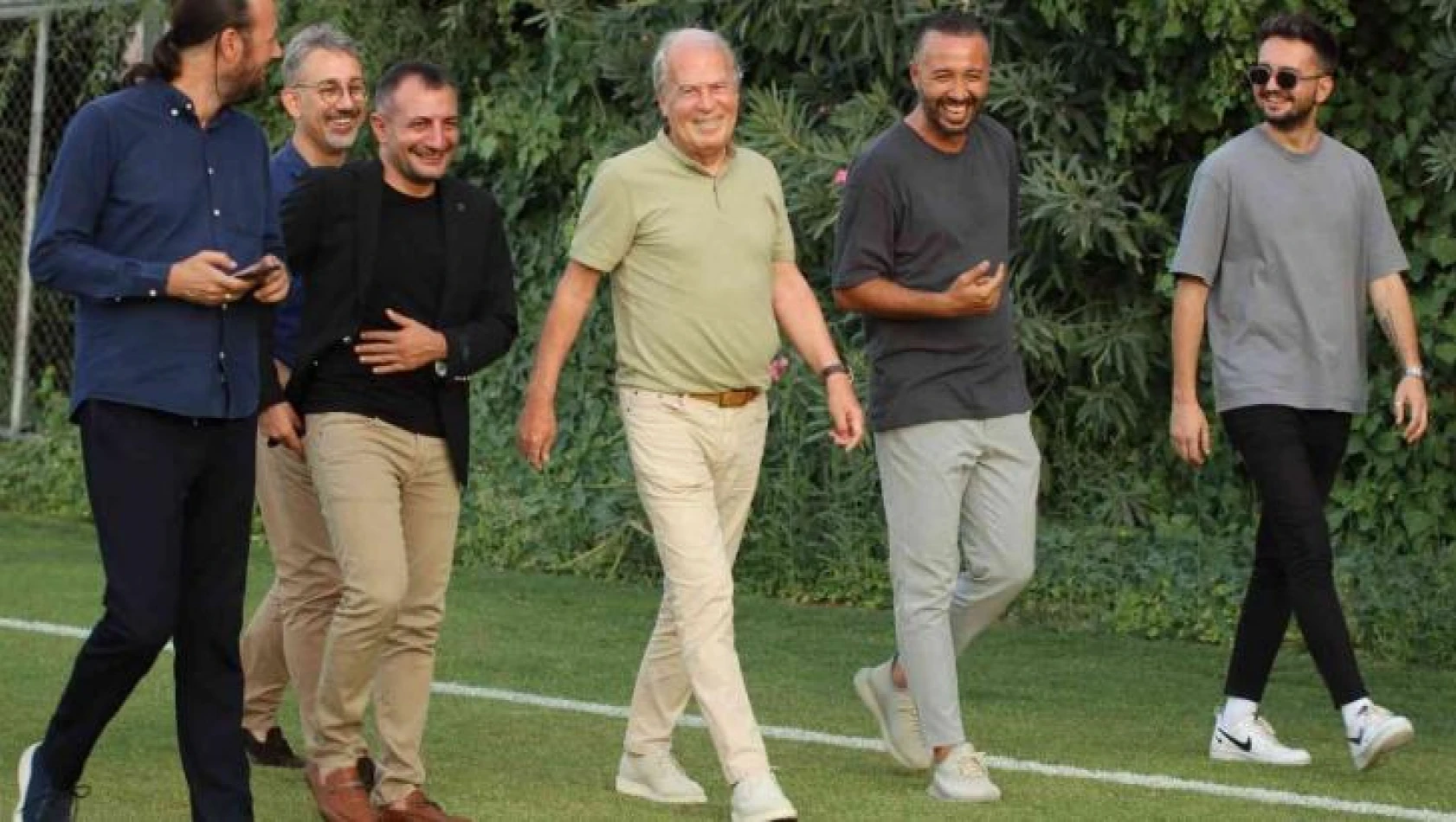 Mustafa Denizli'den Altay'a ziyaret