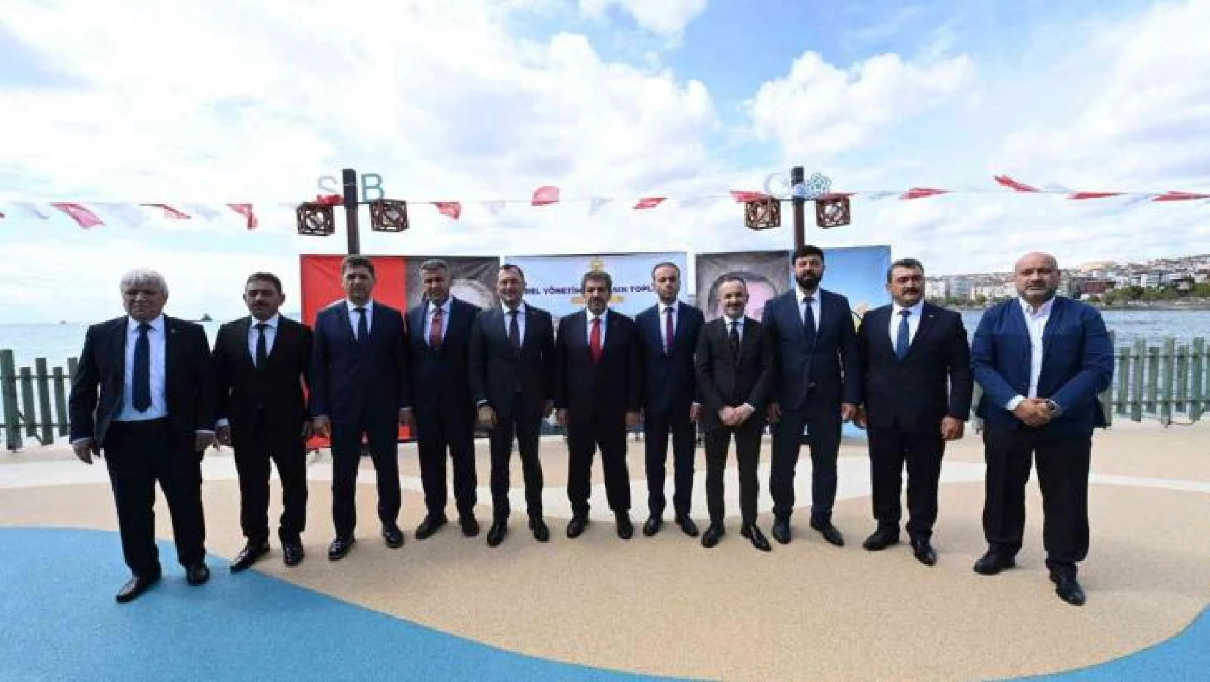 11 AK Partili Grup Başkanvekillerinden 11 CHP'li Büyükşehir Başkanlarına: 'Acziyet deklarasyonlarıyla' bahane üretmeye devam etmektedir'