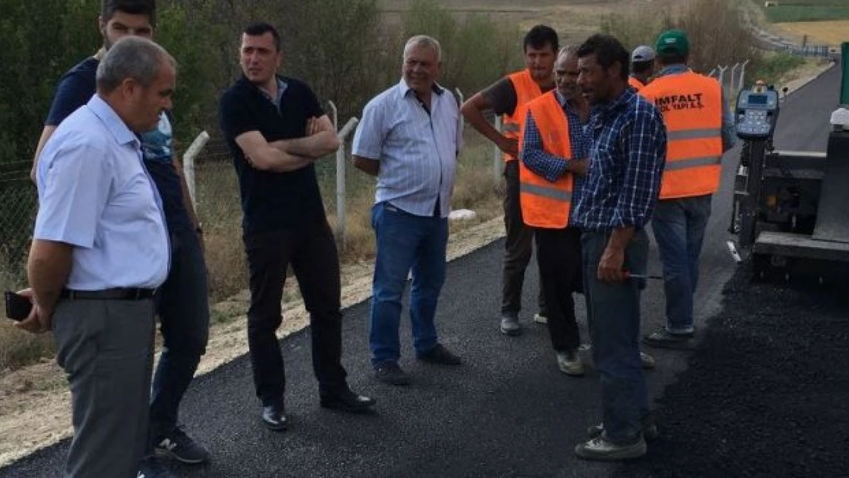 Balışeyh'te köy yollarına sıcak asfalt uygulaması