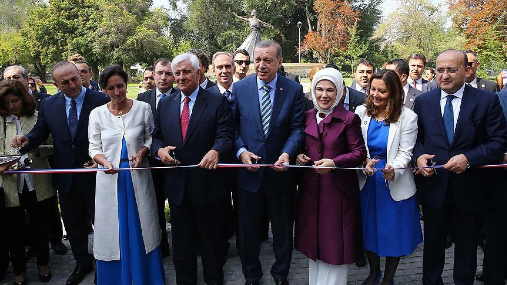Cumhurbaşkanı Erdoğan Vitacura Türkiye Parkı'nın açılışını yaptı