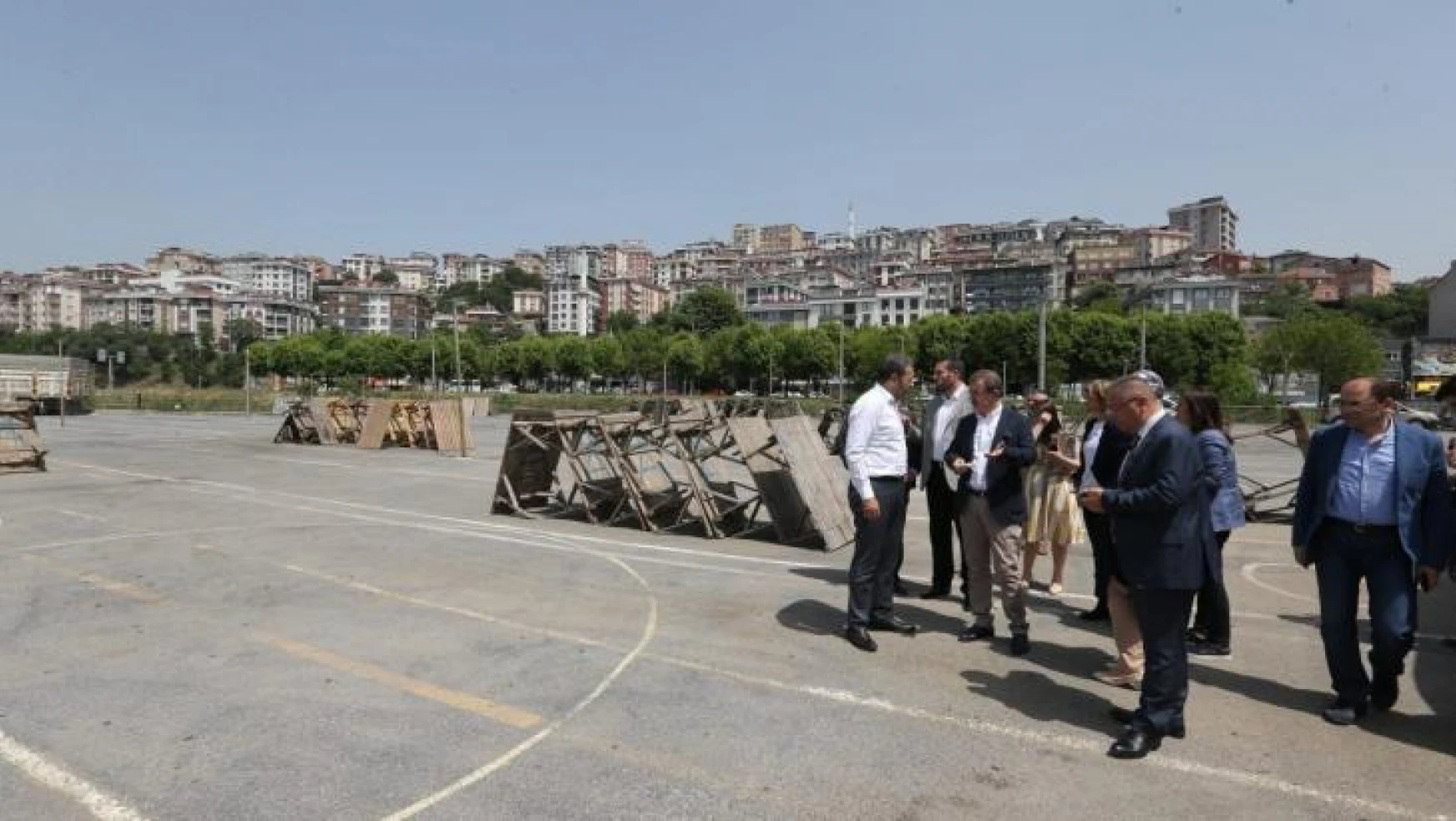 Eyüpsultan Belediyesi, Alibeyköy'de kapalı pazar yeri için düzenleme çalışmalarına başladı
