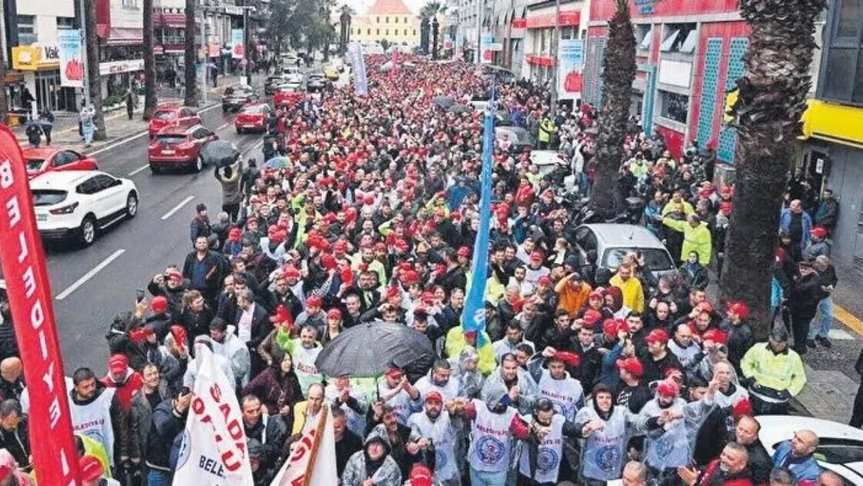 İzmir Büyükşehir Belediyesinde 6 bin işçi iş bırakıyor