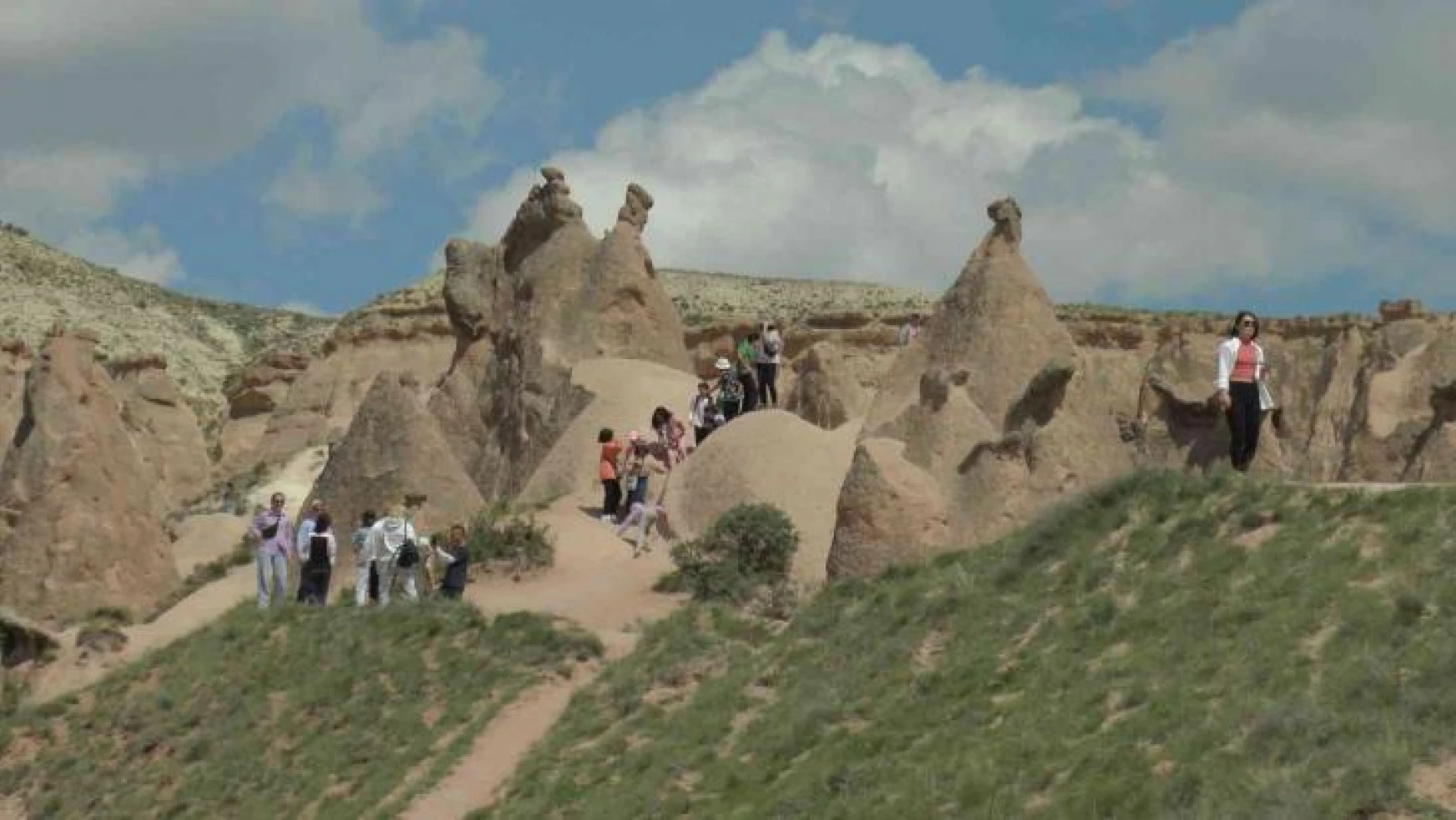 Kapadokya'yı gezen öğrenciler hayran kaldı