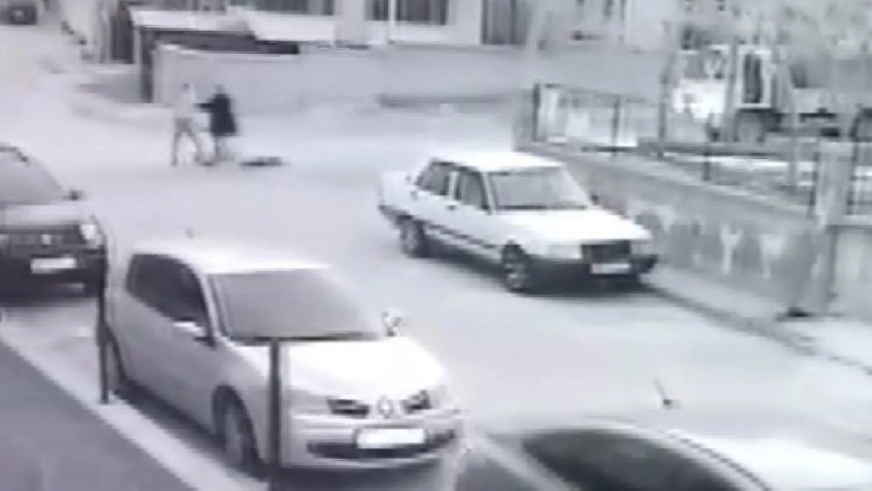 Konya'da sokak ortasındaki cinayet anı kamerada
