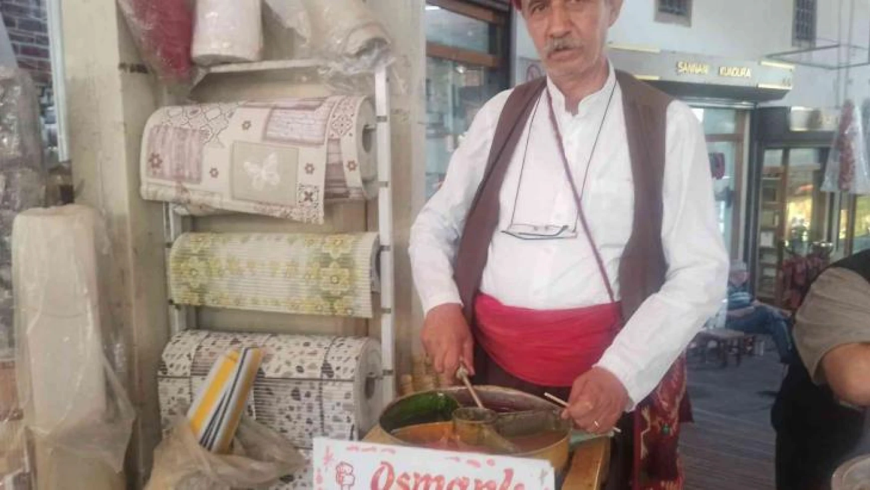 Osmanlı kültürünü yaşatmak için 'Osmanlı macunu' satıyor