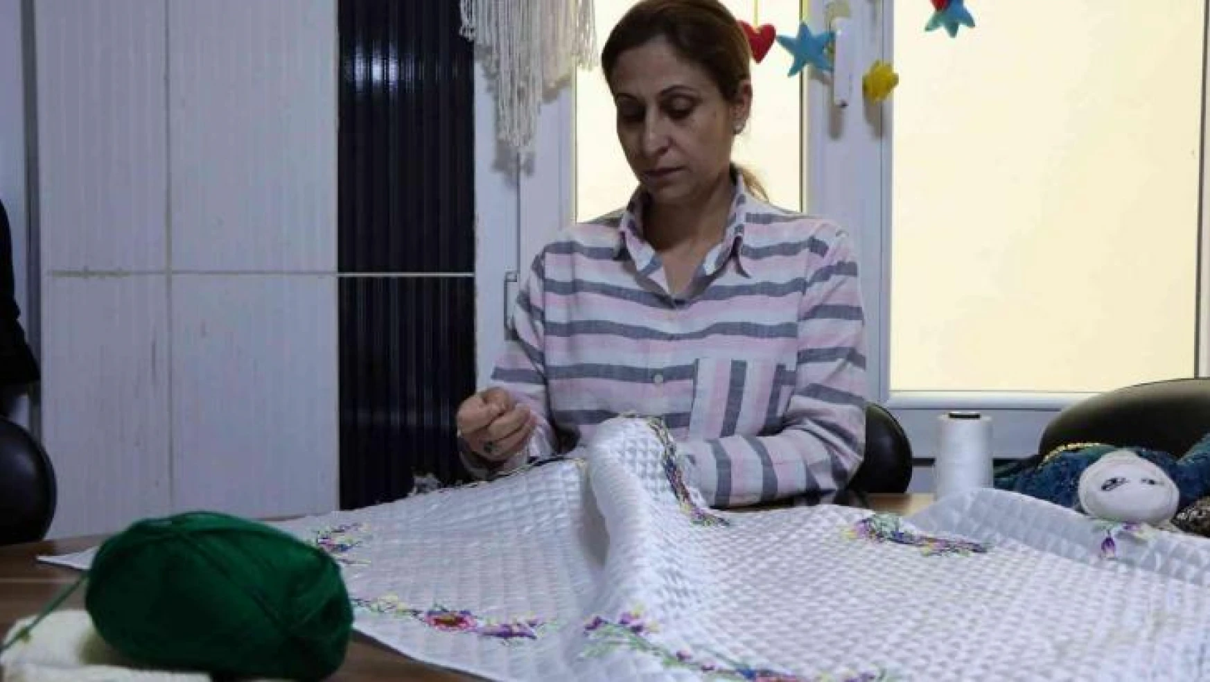 Şanlıurfa'da marifetli kadınlar aile bütçelerine katkı sağlıyor