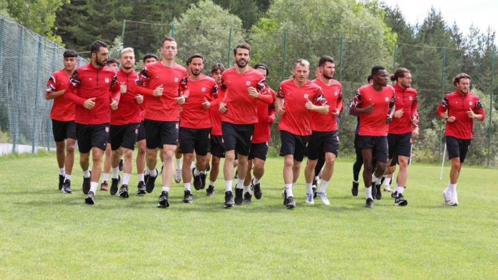 Sivasspor'da yeni sezon hazırlıkları devam ediyor