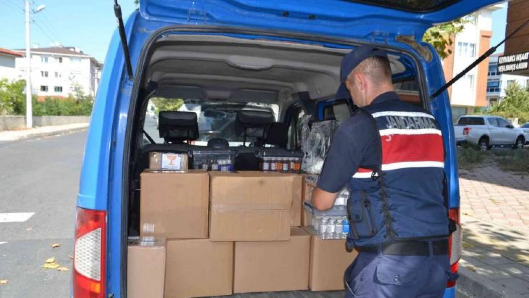 Tekirdağ'da kaçak alkol satışına jandarma baskını