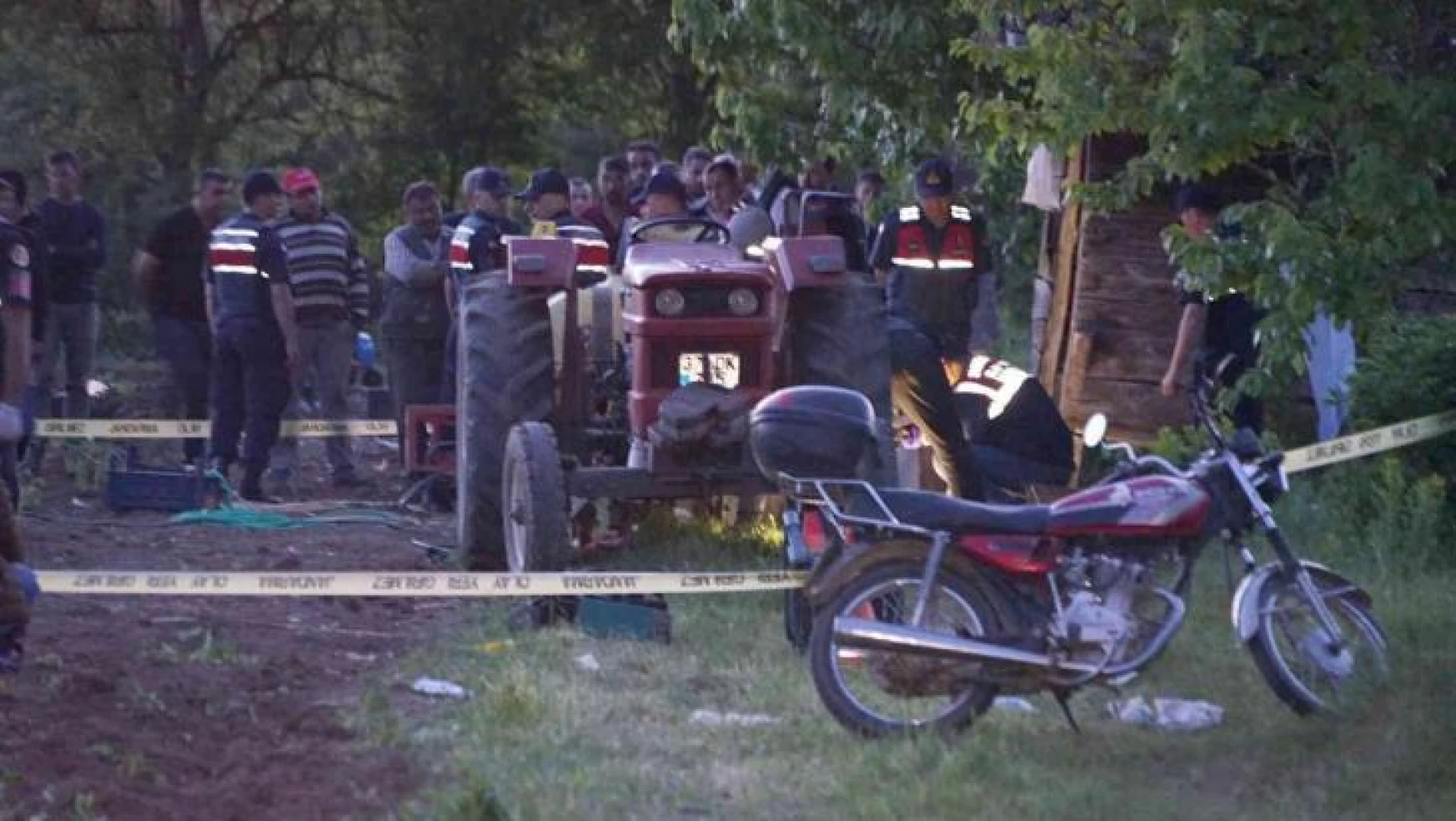 Traktörün şaftına başını kaptıran çocuk hayatını kaybetti