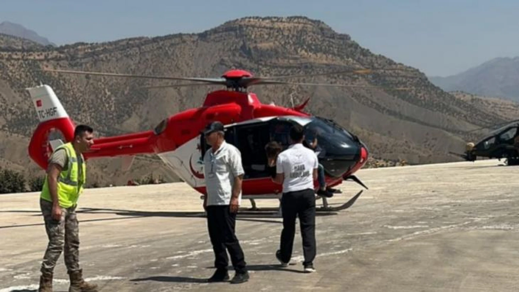Yaralı vatandaşın imdadına ambulans helikopter yetişti