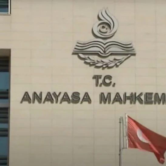 AYM: Diplomanın iptali idarenin tutarlılığı prensibiyle çelişir