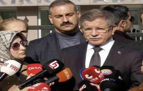 Davutoğlu'ndan 'yenidoğan çetesi' tepkisi: Soruşturmayı ben başlattım, 7 yılda ne yaptınız?