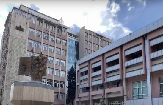 MEB'den Eğitim Sen'in dayatmasına tepki: Müfredat dışı ders verilemez