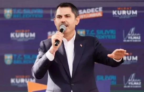 Murat Kurum 2 bakan yardımcısı, 3 başkan ve 10 genel müdürü değiştirdi