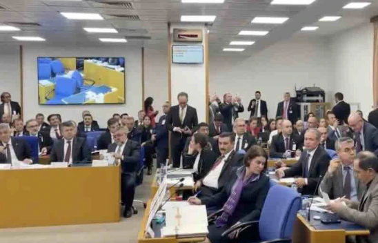 TBMM'de Bakan Memişoğlu'na gün boyu 'yenidoğan çetesi' protestosu